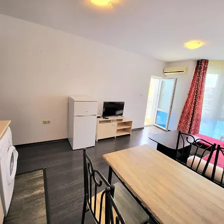 アパート 1 Bedroom In Sunny Dream Complex サニービーチ